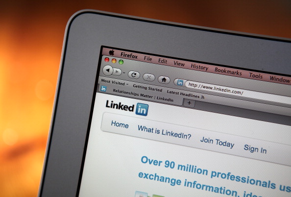 The Small Business Guide to Using LinkedIn to Generate Leads