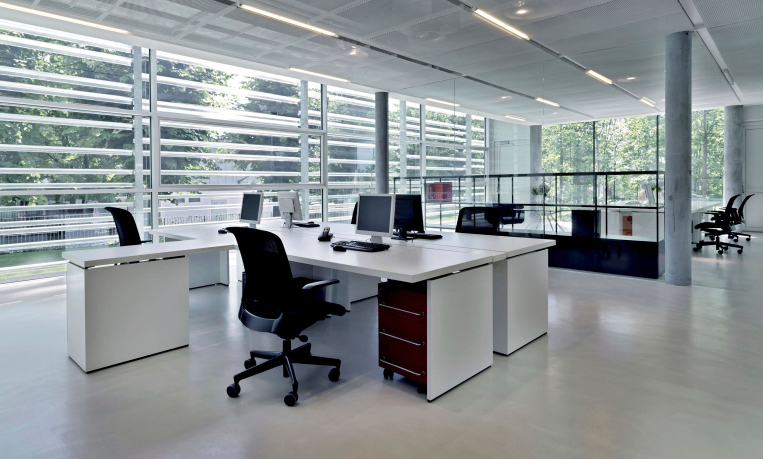 Five Ways That Working From a Virtual Office Beats the Coffee Shop