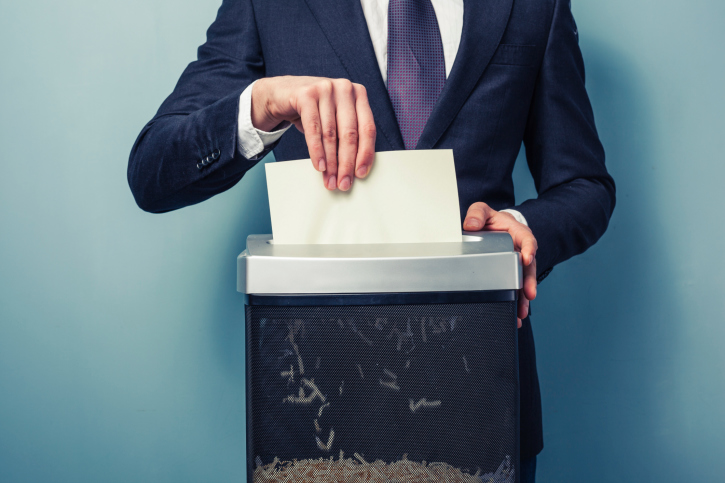 Keep or Shred? A Quick Guide to Understanding What to Do With Your Business Documents